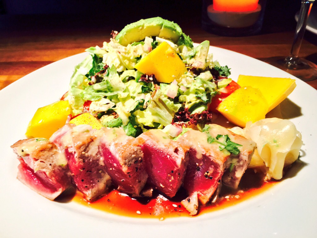 Recipe: Copycat Hillstone/Houston's Seared Ahi Sashimi Salad 